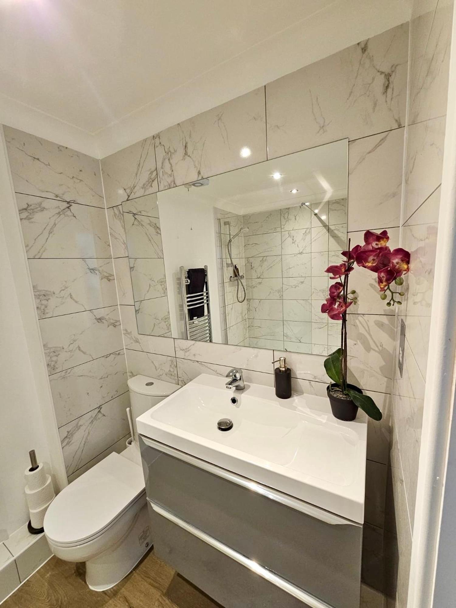 Kiwi Tree Serviced Apartment CBG Habitación foto